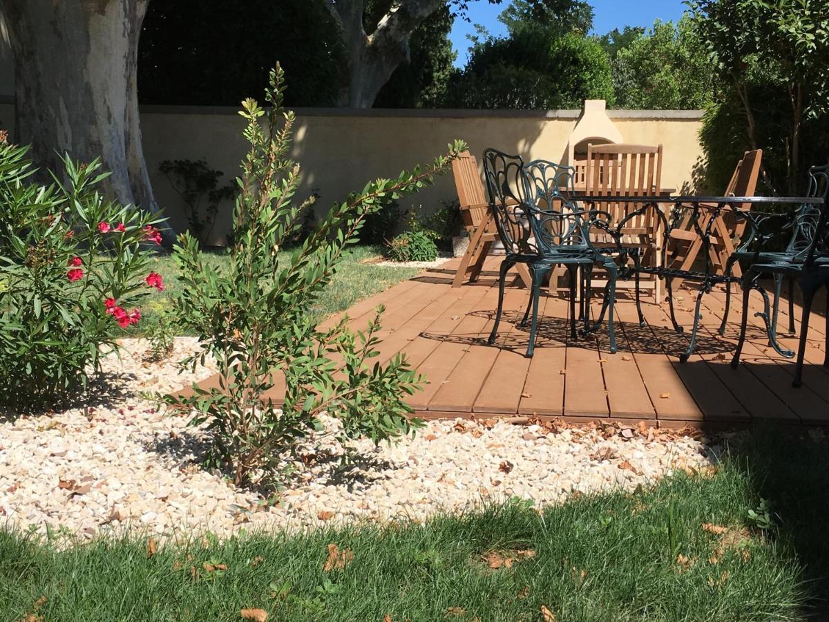 Bed and Breakfast Mas Halcyon Provence Avignon Exterior foto