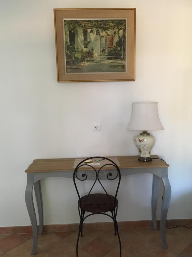 Bed and Breakfast Mas Halcyon Provence Avignon Exterior foto